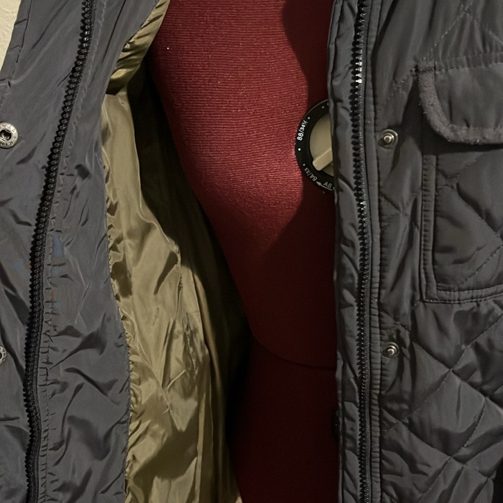 Coat - Picture 6 of 7